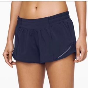 Lululemon Hotty Hot Low Rise Short 2.5” Navy